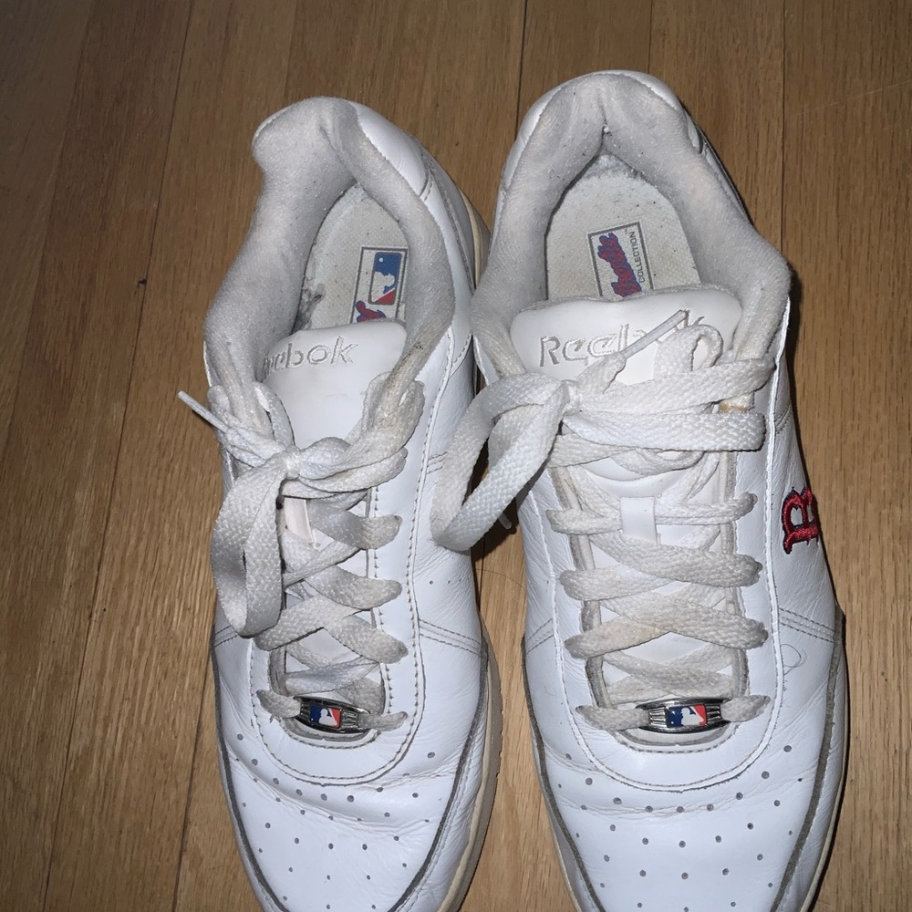 Reebok Boston Red Sox edition sneakers - Picture 3 of 4